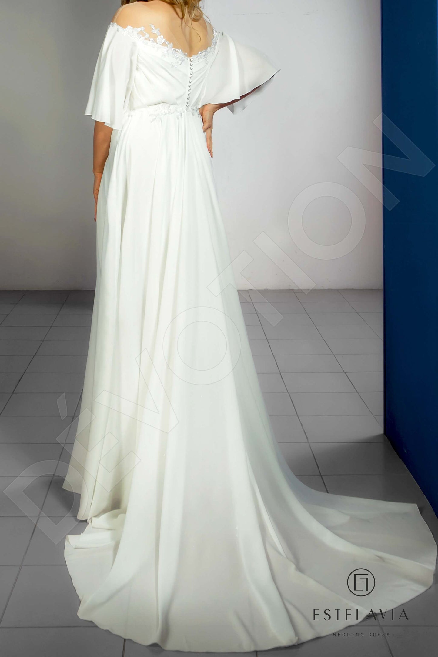 Yunna Open back A-line Half sleeve Wedding Dress 8