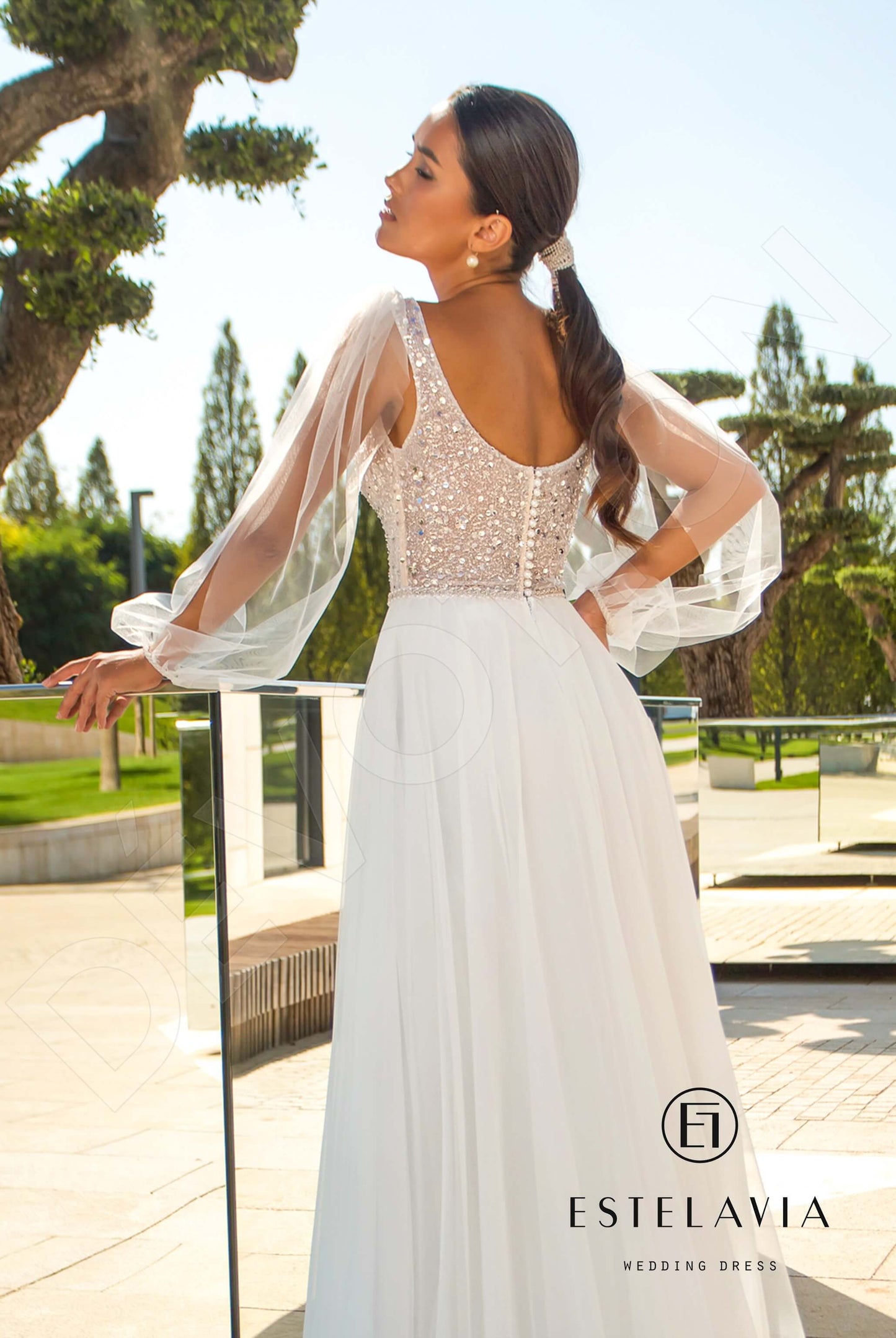 Nel Open back A-line Long sleeve Wedding Dress 6