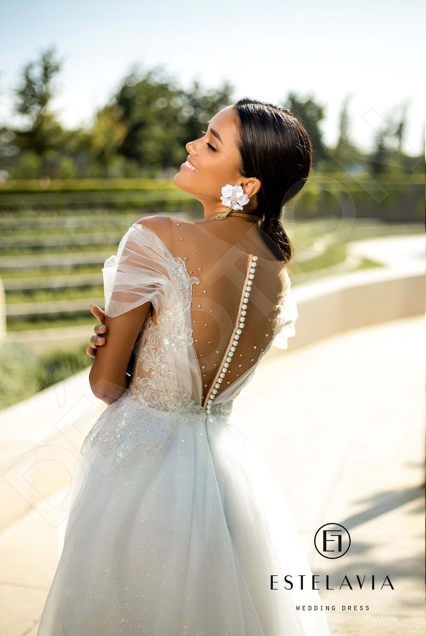 Ester Illusion back A-line Short/ Cap sleeve Wedding Dress 3