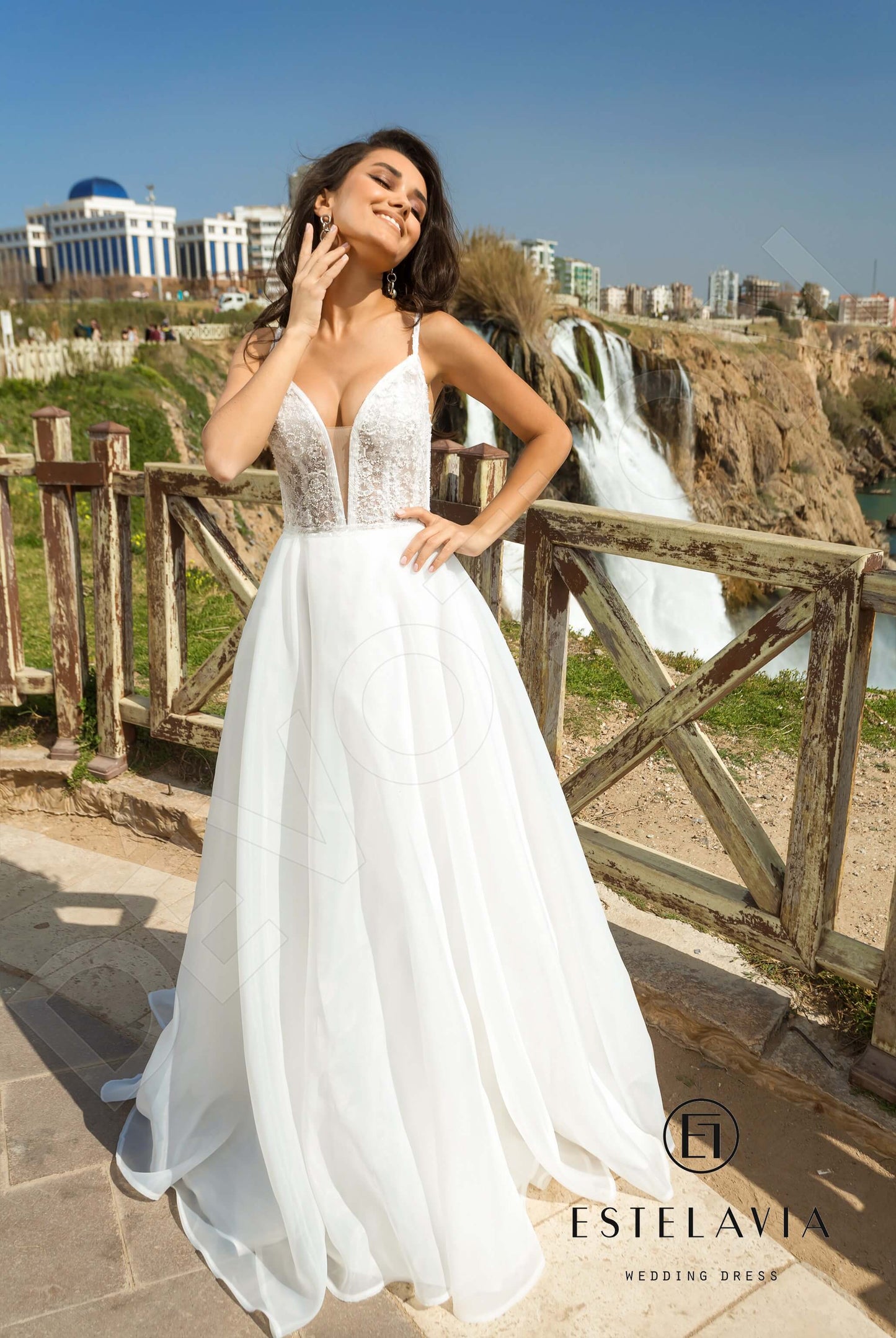 Estefania Open back A-line Long sleeve Wedding Dress 4