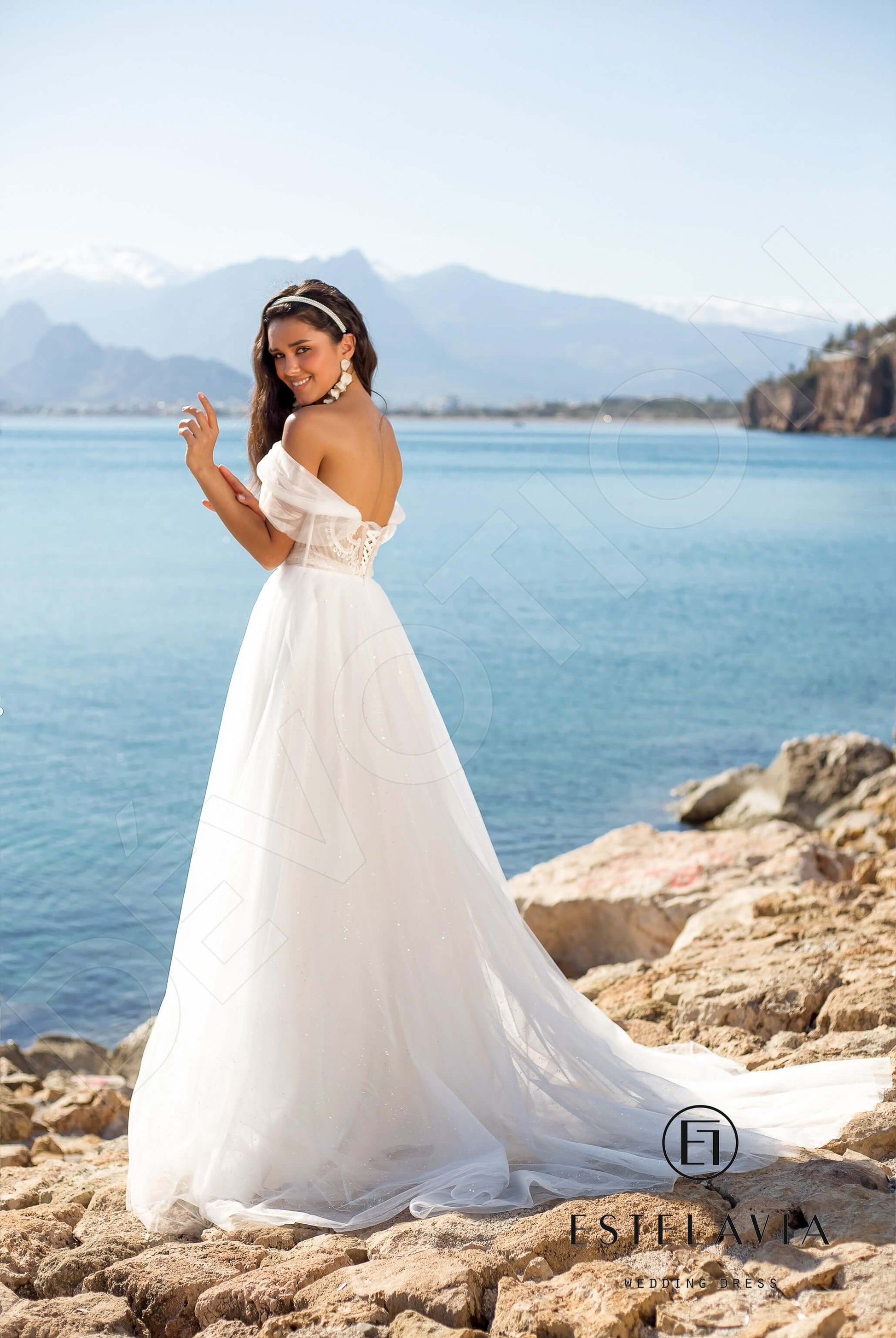 Lexa A-line Off-shoulder/Drop shoulders Milk Wedding dress