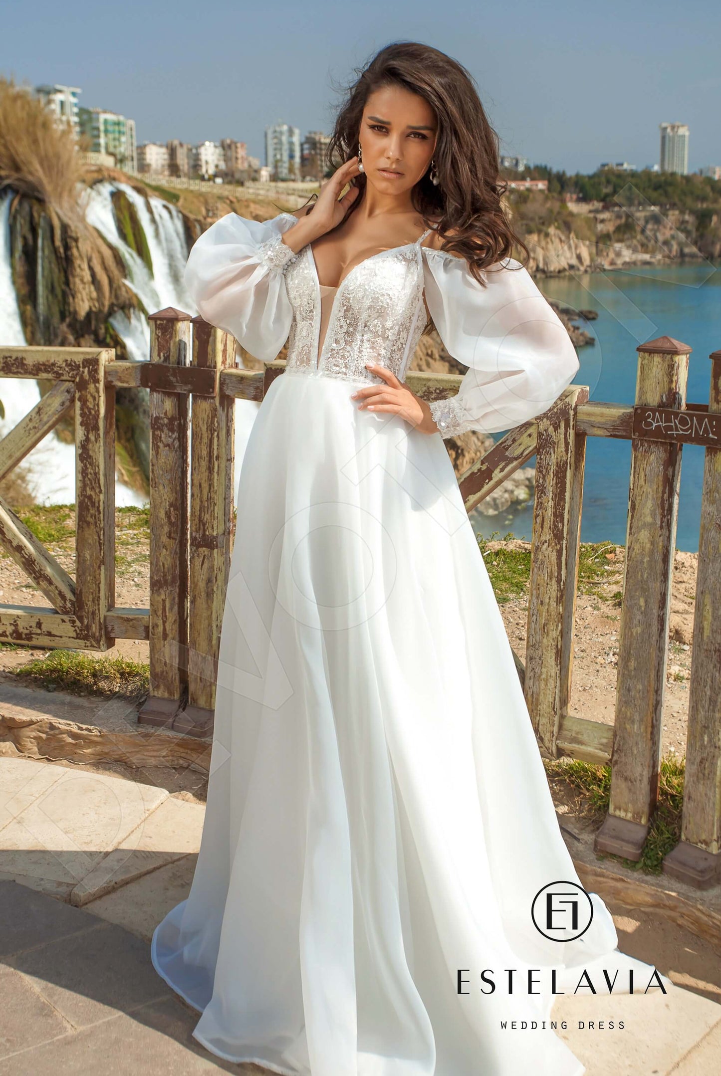 Estefania Open back A-line Long sleeve Wedding Dress Front