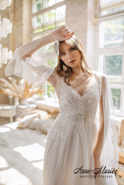 Elian Open back A-line Long sleeve Wedding Dress 4