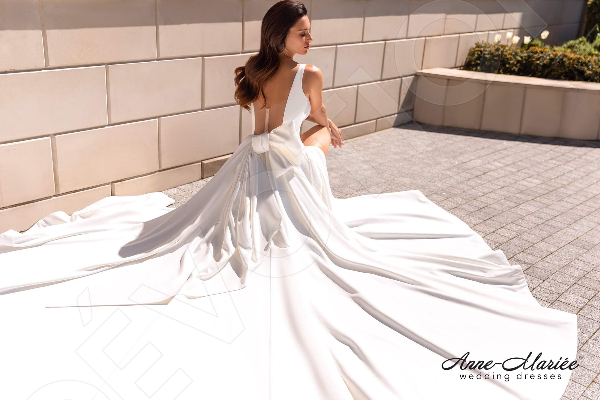 Clod A-line Square Milk Wedding dress