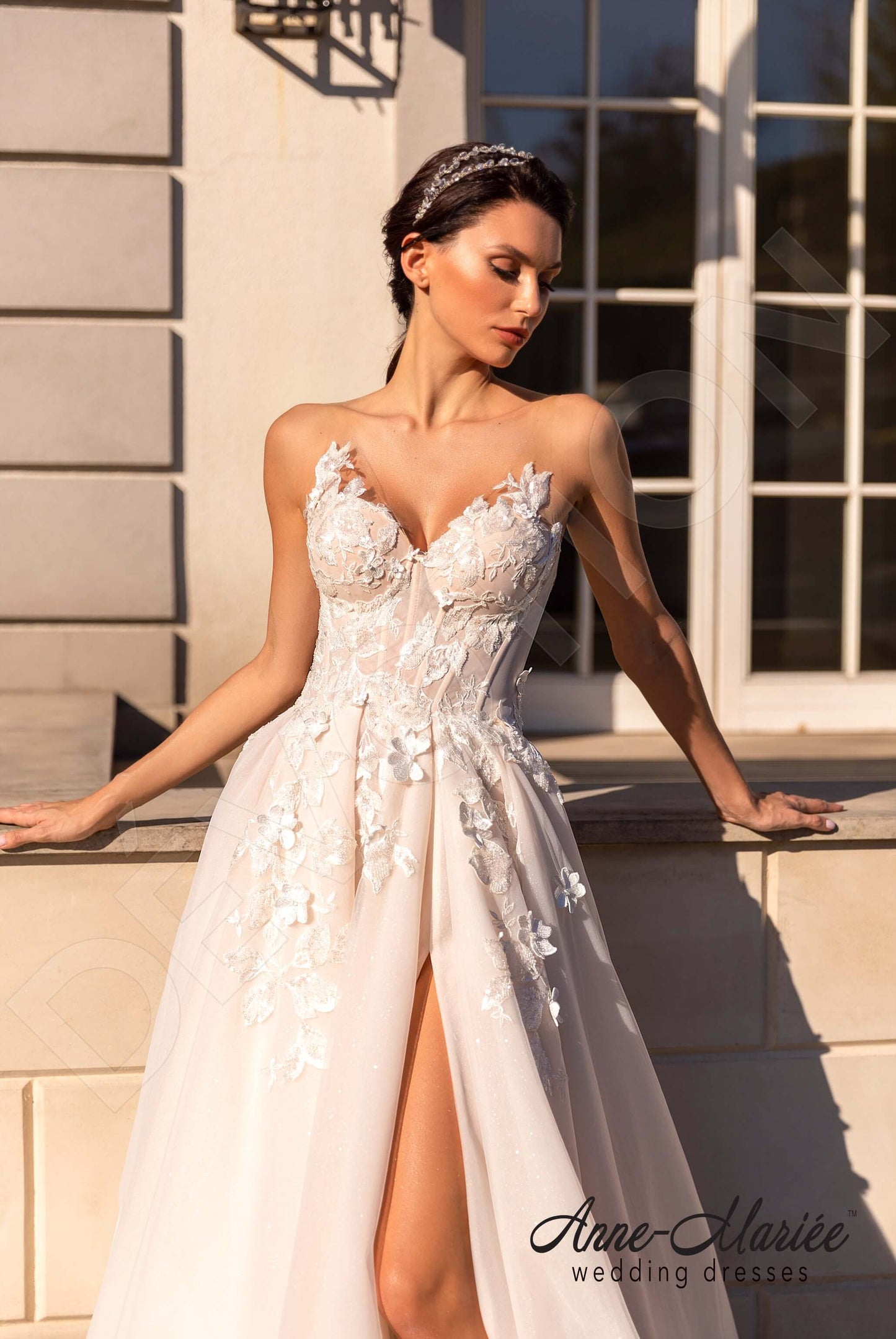 Flor Open back A-line Sleeveless Wedding Dress 2