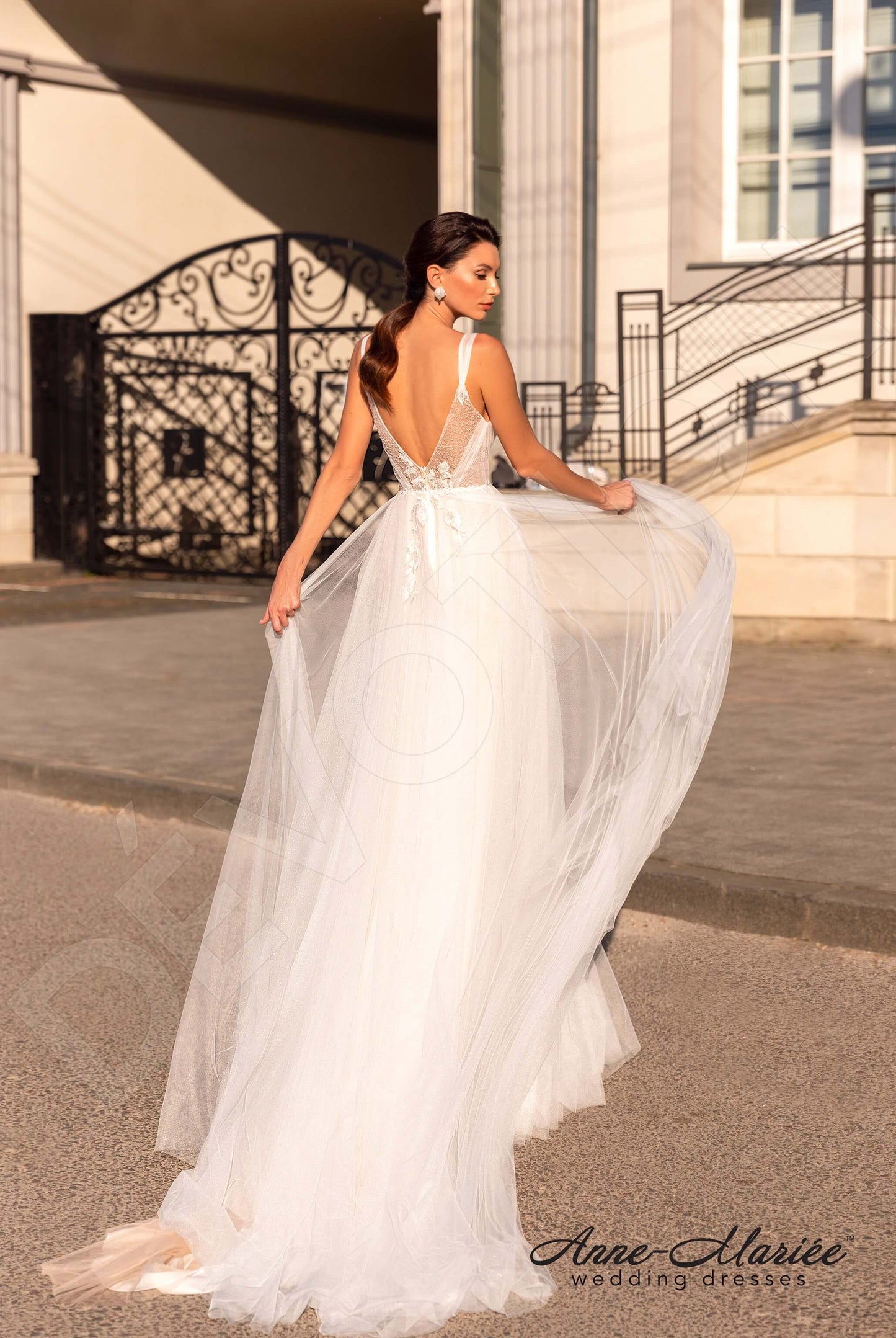 Lakres Open back A-line Straps Wedding Dress Back