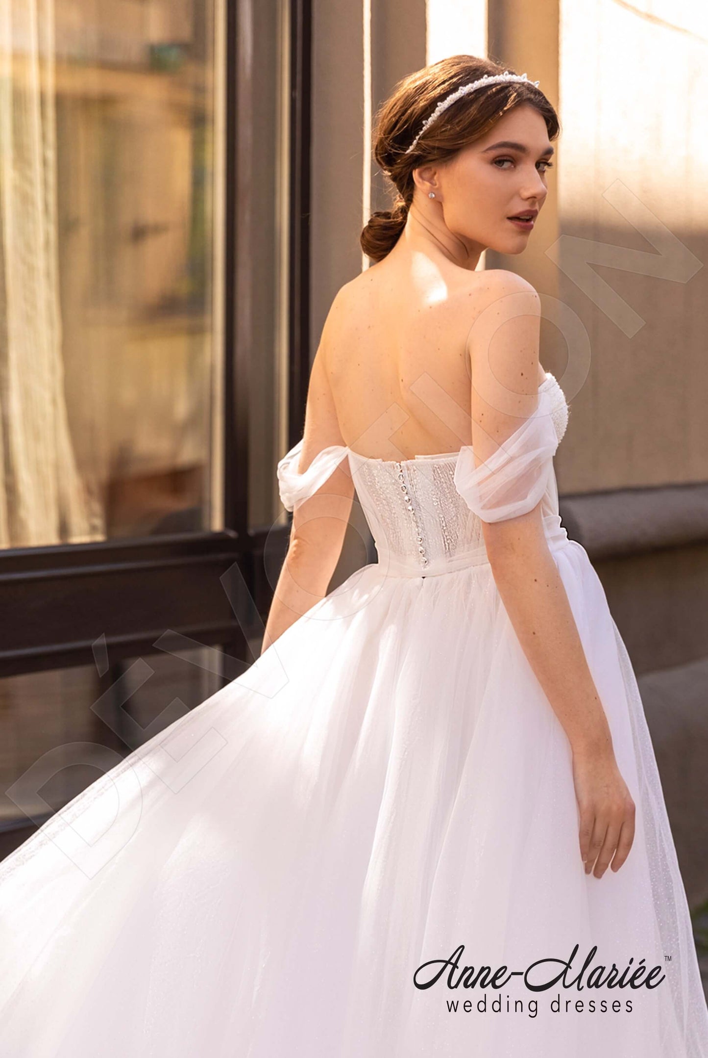 Pirret Open back A-line Straps Wedding Dress 3
